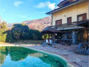 Case e ville in vendita di 480 m² in Via Aosta