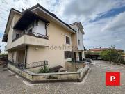 Case e ville in vendita di 480 m² in Via Gianbattista...