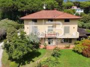 Case e ville in vendita di 485 m² in Via delle Macchie