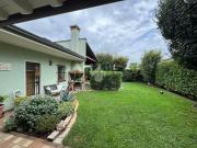 Case e ville in vendita di 488 m² in Via Tomaso Albinoni, 1