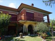 Case e ville in vendita di 490 m²