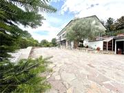 Case e ville in vendita di 491 m² in Via Mercatale...