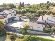 Case e ville in vendita di 500 m² in Contrada Santa Lucia