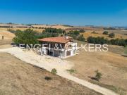 Case e ville in vendita di 500 m² in Località Montebello