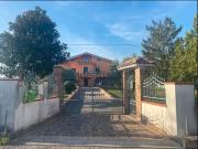 Case e ville in vendita di 500 m² in Via Casamarina