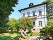 Case e ville in vendita di 500 m² in Via de Marchi, 1