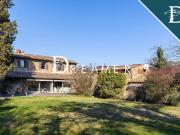 Case e ville in vendita di 500 m² in Via delle Cave di...