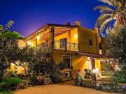 Case e ville in vendita di 500 m² in Via Fontana Serro