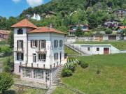 Case e ville in vendita di 500 m² in Via Roma