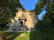 Case e ville in vendita di 500 m² in Via Trento e...