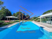 Case e ville in vendita di 501 m² in Viale Europa