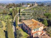 Case e ville in vendita di 502 m² in Via Colleramole