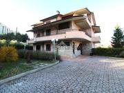 Case e ville in vendita di 503 m² in Via Venanzio...