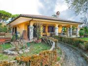 Case e ville in vendita di 505 m² in Via 24 Maggio