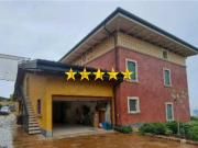 Case e ville in vendita di 509 m² in Località Brentani