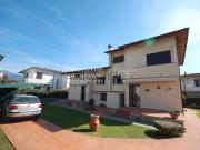 Case e ville in vendita di 510 m²