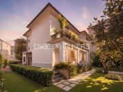 Case e ville in vendita di 510 m² in Via Antonio Stoppani