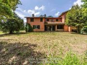 Case e ville in vendita di 520 m² in Via della Matrice