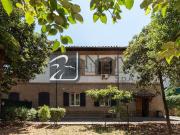 Case e ville in vendita di 520 m² in Via di San Valentino