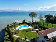 Case e ville in vendita di 527 m² in Via Miralago