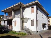 Case e ville in vendita di 528 m² in Via Alcide De...