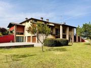 Case e ville in vendita di 530 m² in Strada Provinciale...