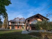 Case e ville in vendita di 535 m² in Via Montemarzo