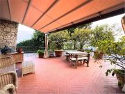 Case e ville in vendita di 540 m² in Via Rondinera, 2