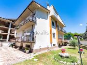 Case e ville in vendita di 540 m² in Via Sicilia