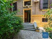 Case e ville in vendita di 541 m² in Via Lodovico Gavioli