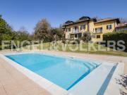 Case e ville in vendita di 543 m² in Via Fortunato Calvi