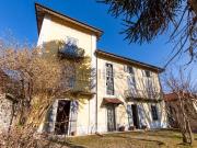 Case e ville in vendita di 545 m² in Via Giacomo Matteotti