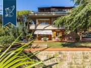 Case e ville in vendita di 550 m²