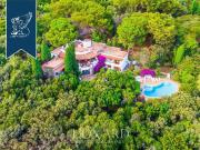 Case e ville in vendita di 550 m²