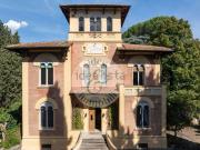 Case e ville in vendita di 550 m² in Via Bolognese, 132