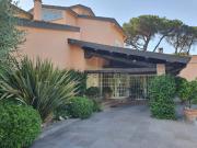 Case e ville in vendita di 550 m² in Via Colle Aurelia 1100