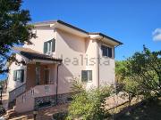 Case e ville in vendita di 550 m² in Via Galileo Galilei