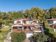 Case e ville in vendita di 550 m² in Via Rocchette