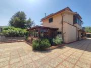 Case e ville in vendita di 550 m² in Via San Mauro...