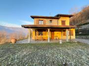 Case e ville in vendita di 553 m² in Via Vidalba, 18