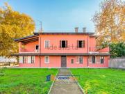 Case e ville in vendita di 555 m² in Via Costanzana, 4