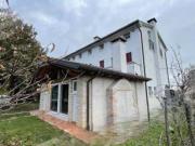 Case e ville in vendita di 555 m² in Via Ungheresca, 29