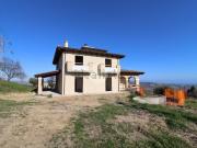 Case e ville in vendita di 560 m² in Via Crocifisso