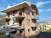 Case e ville in vendita di 565 m² in Via Cavassutti