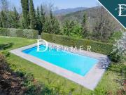 Case e ville in vendita di 570 m² in Via della Conca...