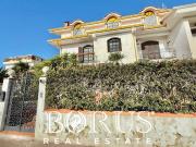 Case e ville in vendita di 570 m² in Via Imperia