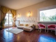 Case e ville in vendita di 570 m² in Via Montauto