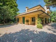 Case e ville in vendita di 573 m²