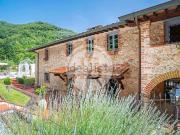 Case e ville in vendita di 579 m²