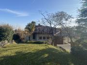 Case e ville in vendita di 580 m² in Via Battaglione Val...